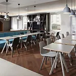 מלון Novotel Centre 4*