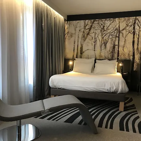 מלון Novotel Centre 4*