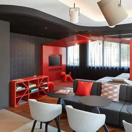 Novotel Centre מלון