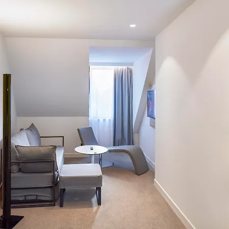 Novotel Centre מלון 4*