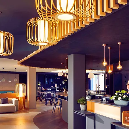 מלון Novotel Centre