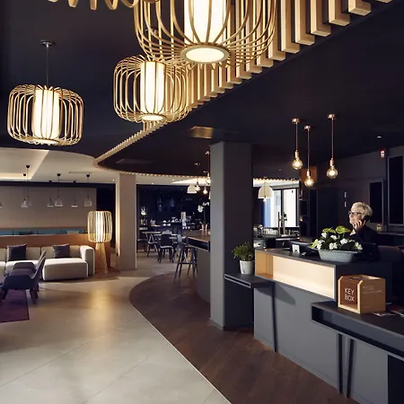 نوفوتيل سويتس سنتر فندق 4*