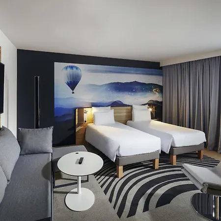 فندق نوفوتيل سويتس سنتر 4*