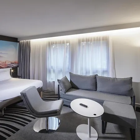 Novotel Centre מלון