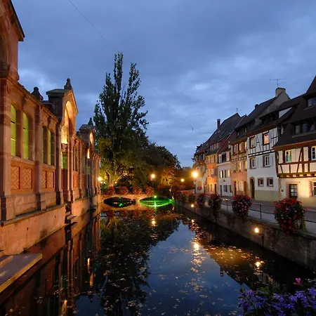 فندق نوفوتيل سويتس سنتر 4*