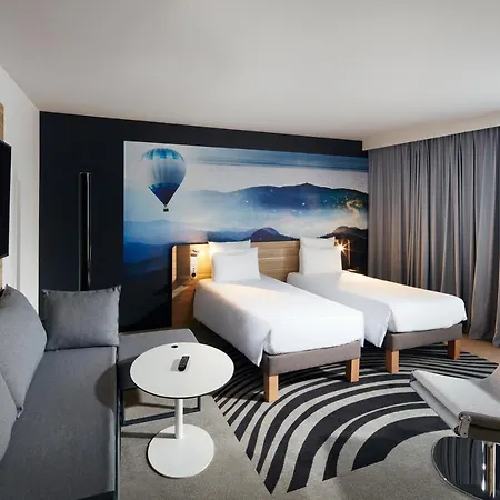 Novotel Centre מלון קולמר