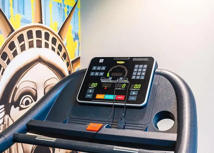 מלון Novotel Centre