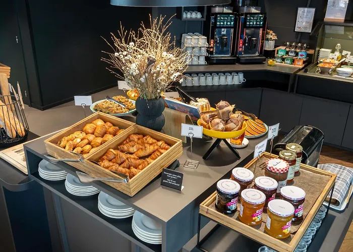 Novotel Centre מלון 4*