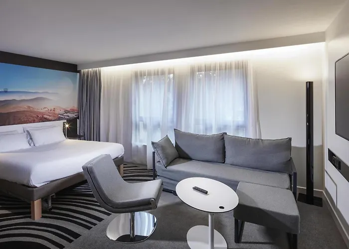 Novotel Centre מלון