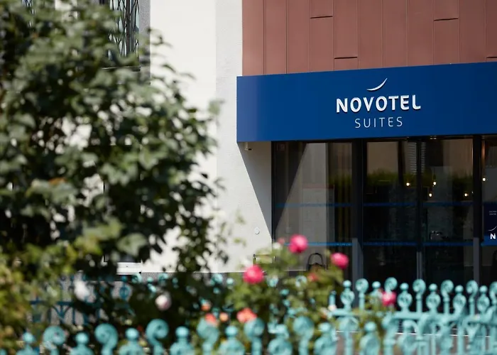 Отель Novotel Centre